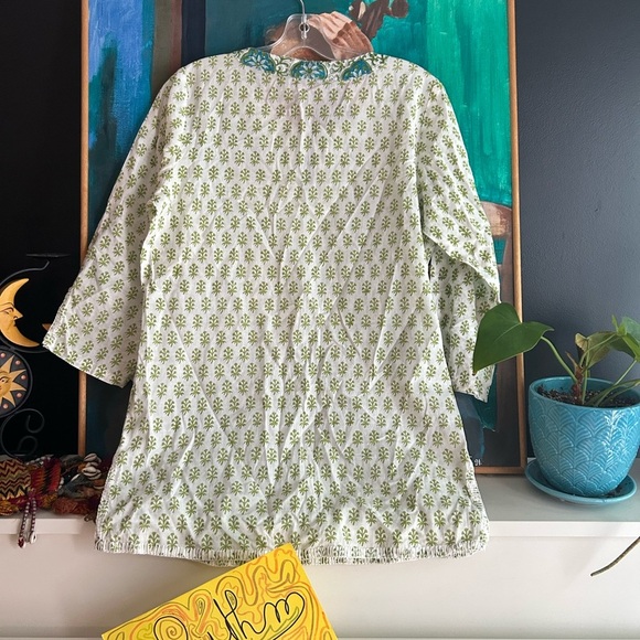 Green Floral Women's Tunic - Picture 11 of 16